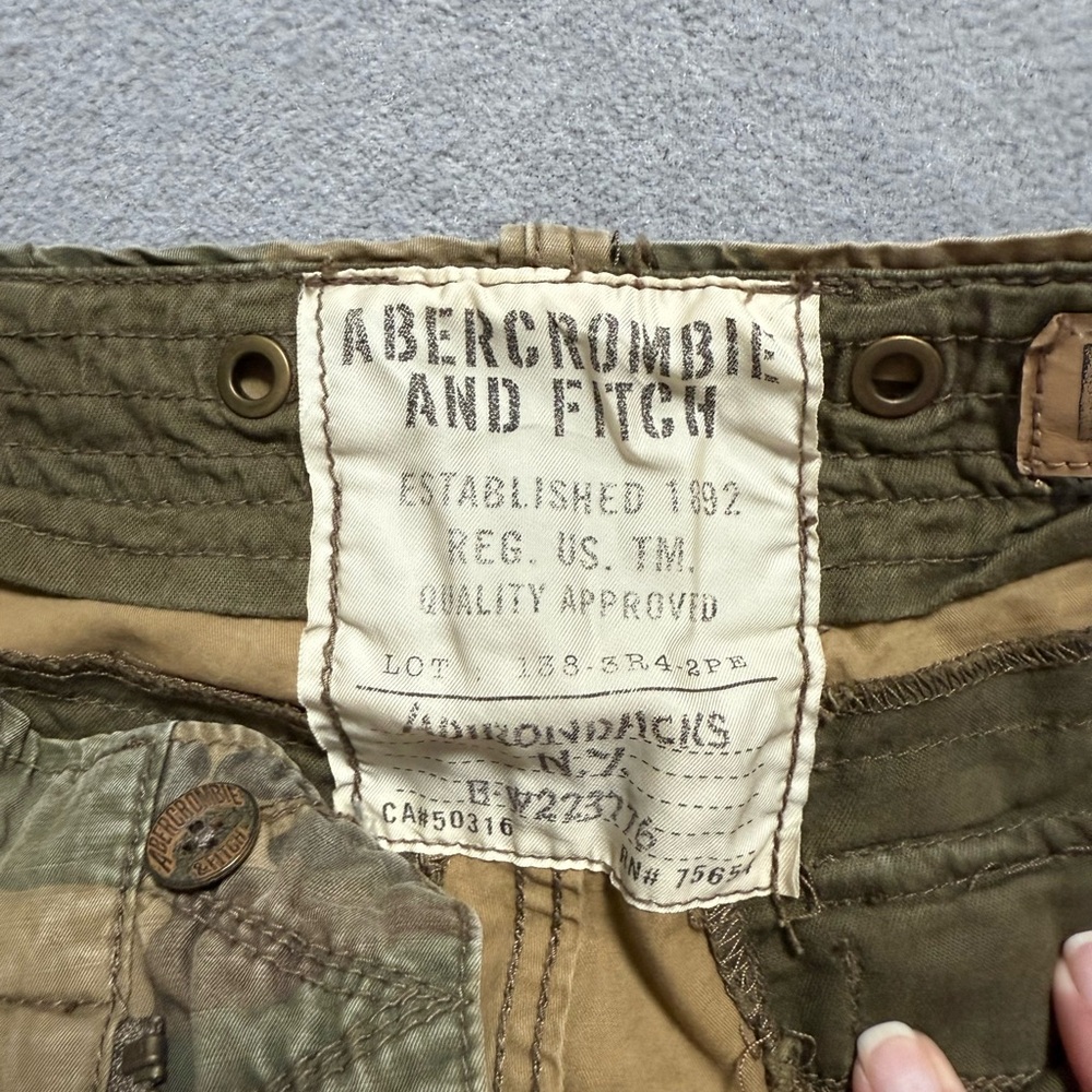 Abercrombie and Fitch y2k military cargos - Picture 5 of 10